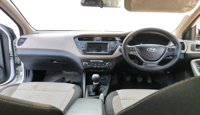 2020 Hyundai Elite i20 ASTA 1.2 (O), Petrol, Manual, 68,741 km, interior