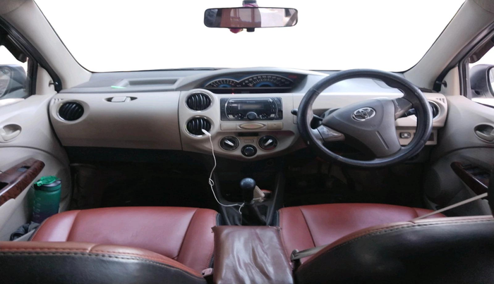 2013 Toyota Etios G, CNG, Manual, 1,73,885 km, interior