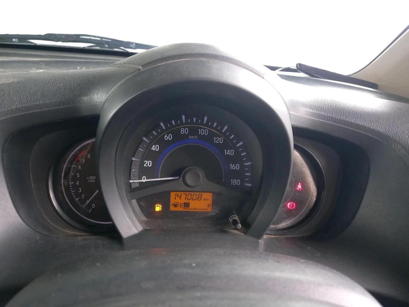 2015 Honda Amaze 1.2L I-VTEC S, CNG, Manual, 1,47,008 km, interior