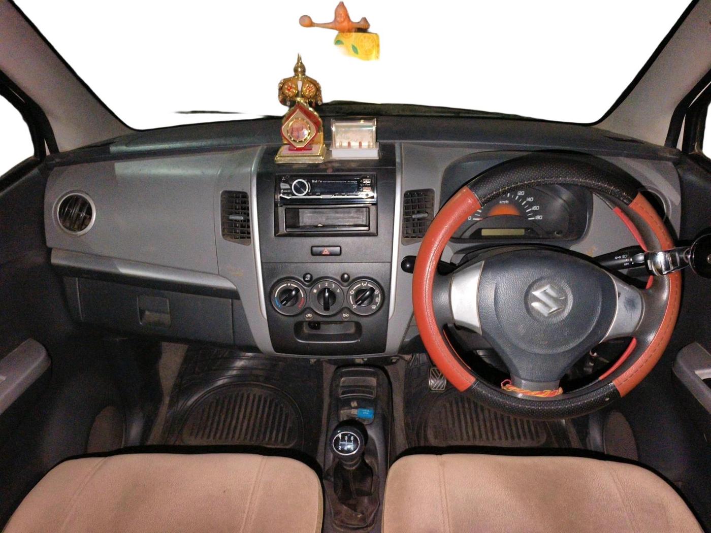2011 Maruti Wagon R 1.0 LXI, CNG, Manual, 73,568 km, interior