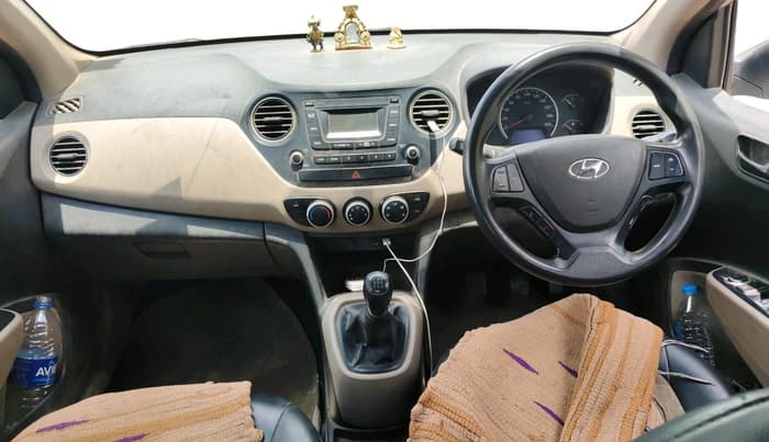 2018 Hyundai Grand i10 MAGNA 1.2 KAPPA VTVT, Petrol, Manual, 1,98,342 km, interior