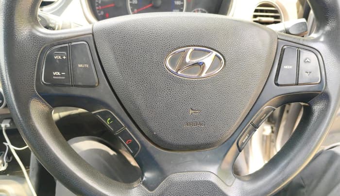2018 Hyundai Grand i10 MAGNA 1.2 KAPPA VTVT, Petrol, Manual, 1,98,342 km, interior