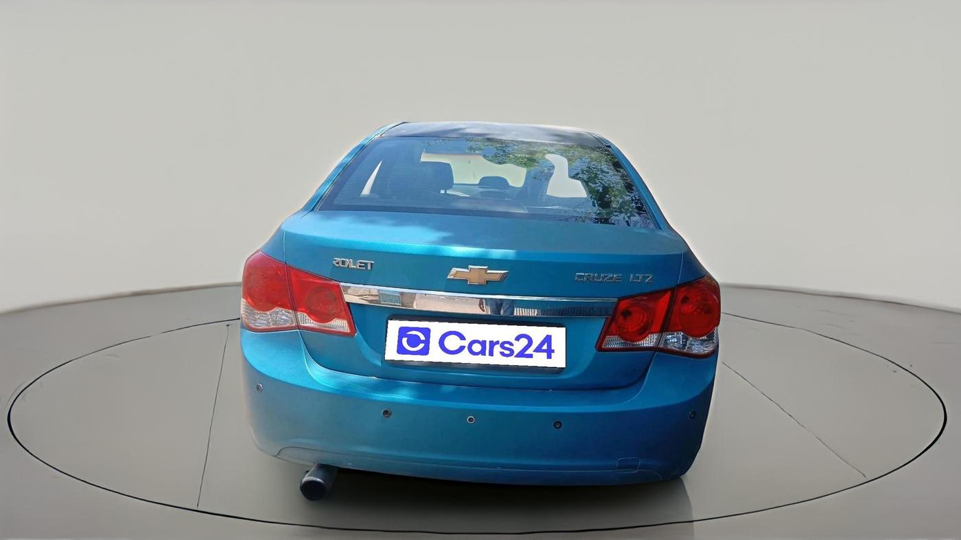 2011 Chevrolet Cruze LTZ, Diesel, Manual, 2,09,153 km, exterior