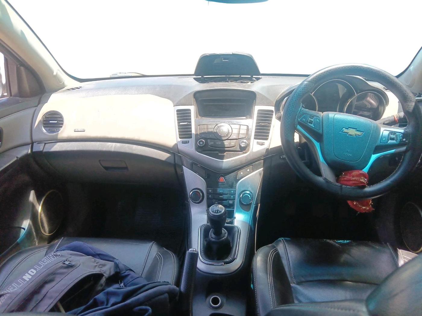 2011 Chevrolet Cruze LTZ, Diesel, Manual, 2,09,153 km, interior