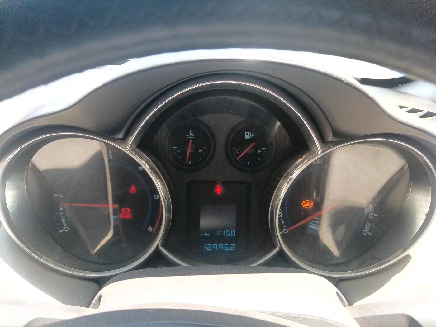 2011 Chevrolet Cruze LTZ, Diesel, Manual, 2,09,153 km, interior