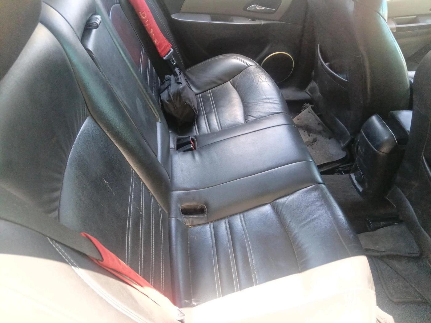 2011 Chevrolet Cruze LTZ, Diesel, Manual, 2,09,153 km, interior