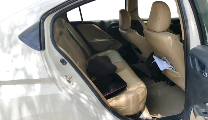 2016 Honda City 1.5L I-VTEC VX CVT, CNG, Automatic, 1,53,402 km, interior