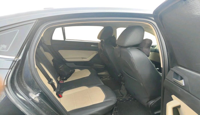 2023 Volkswagen VIRTUS TOPLINE TSI 1.0 AT, Petrol, Automatic, 49,562 km, interior