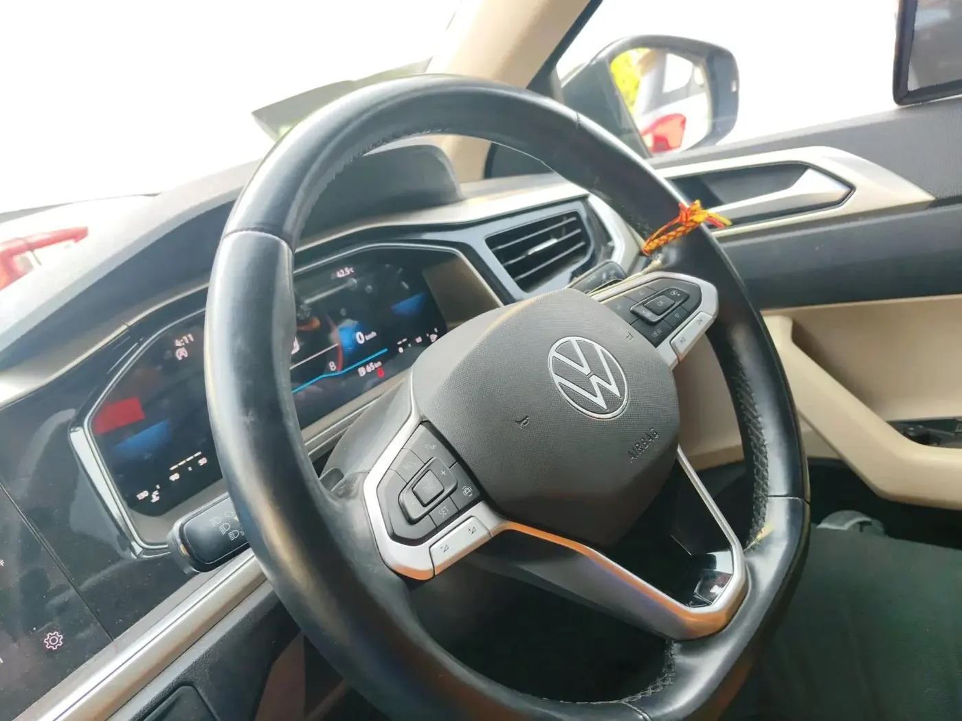 2023 Volkswagen VIRTUS TOPLINE TSI 1.0 AT, Petrol, Automatic, 49,562 km, interior