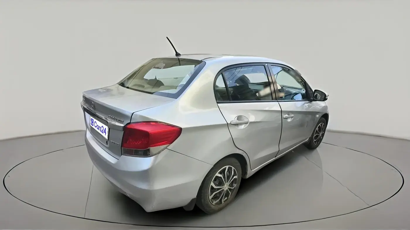 2015 Honda Amaze 1.2L I-VTEC E, CNG, Manual, 3,28,434 km, exterior