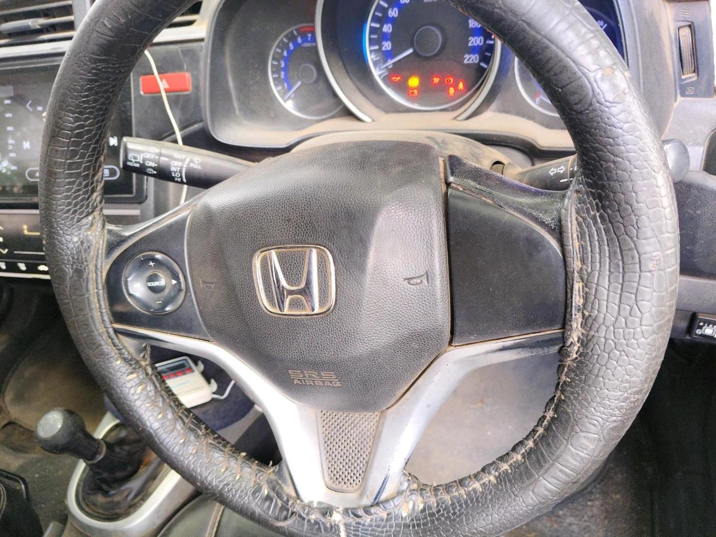 2016 Honda Jazz 1.2L I-VTEC VX, CNG, Manual, 1,41,128 km, interior