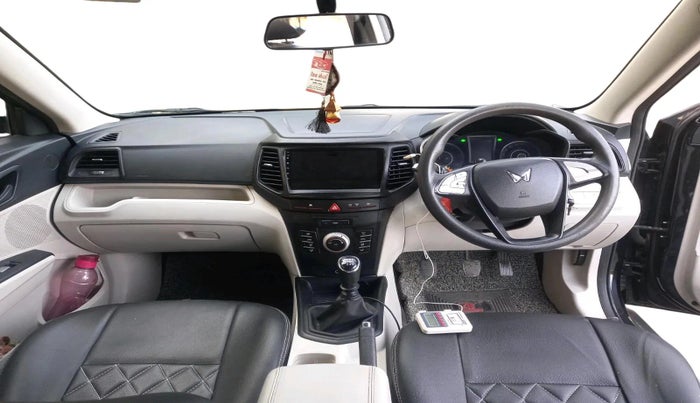 2023 Mahindra XUV300 W6 1.5 Diesel, Diesel, Manual, 65,437 km, interior
