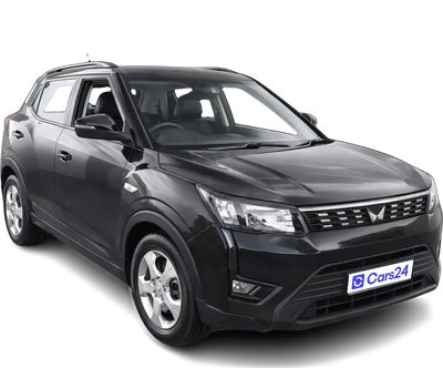 2023 Mahindra XUV300 - SUV - Diesel - Manual - ₹8.15 lakh