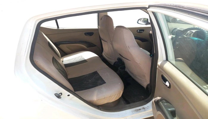 2012 Hyundai i10 MAGNA 1.2, CNG, Manual, 1,42,237 km, interior