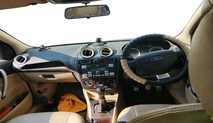 2010 Ford Fiesta SXI 1.4 DIESEL, Diesel, Manual, 1,30,720 km, interior