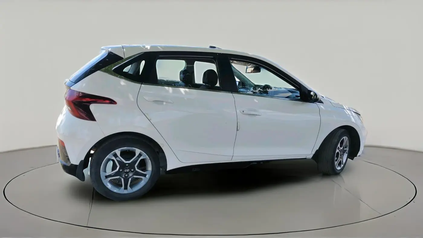 2024 Hyundai NEW I20 SPORTZ 1.2 MT, Petrol, Manual, 52,146 km, exterior