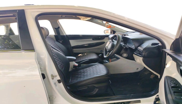 2024 Hyundai NEW I20 SPORTZ 1.2 MT, Petrol, Manual, 52,146 km, interior