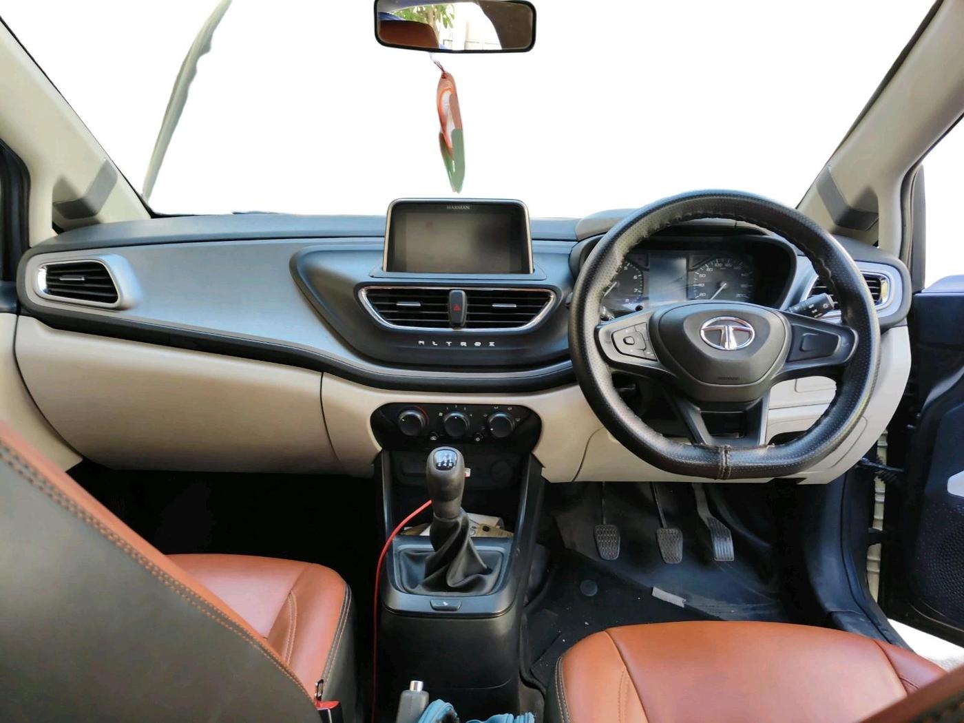 2021 Tata ALTROZ XM PLUS PETROL, Petrol, Manual, 34,016 km, interior
