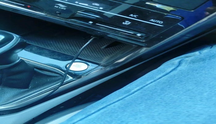 2021 Volkswagen TAIGUN TOPLINE 1.0 TSI AT, Petrol, Automatic, 43,817 km, interior