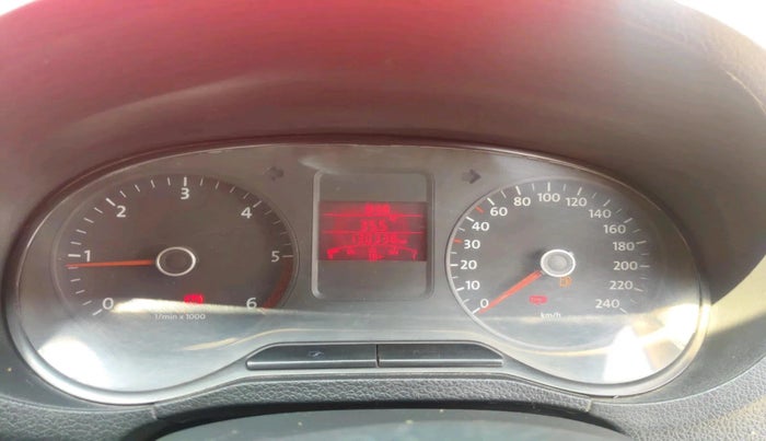 2012 Volkswagen Polo TRENDLINE 1.2L DIESEL, Diesel, Manual, 1,30,338 km, interior