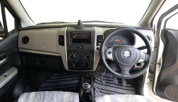 2014 Maruti Wagon R 1.0 LXI, CNG, Manual, 1,18,574 km, interior