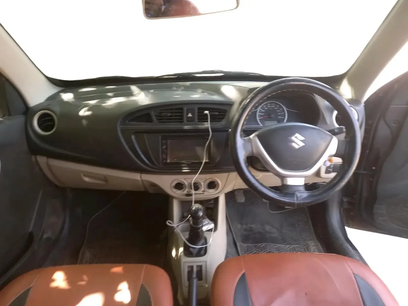 2019 Maruti Alto LXI, CNG, Manual, 1,22,058 km, interior