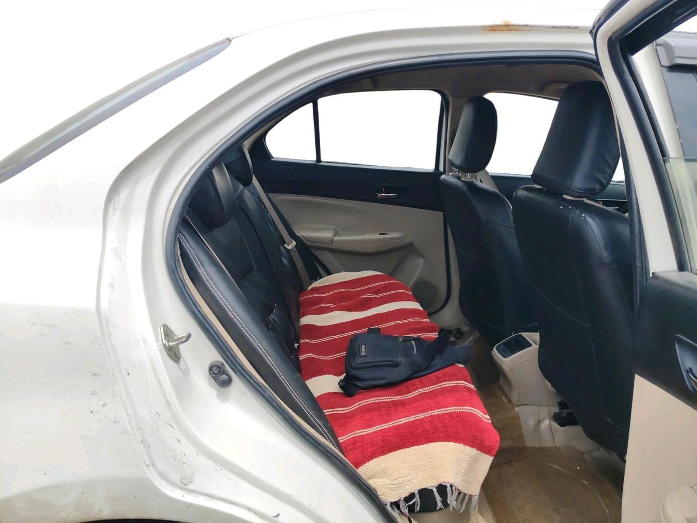 2022 Maruti Dzire VXI, CNG, Manual, 1,44,189 km, interior