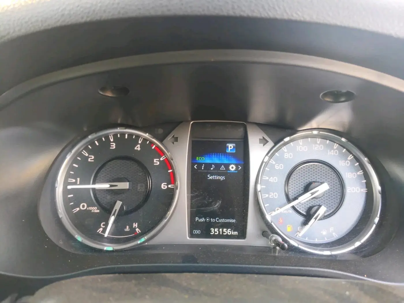 2023 Toyota HILUX HIGH 4X4 AT, Diesel, Automatic, 35,156 km, interior