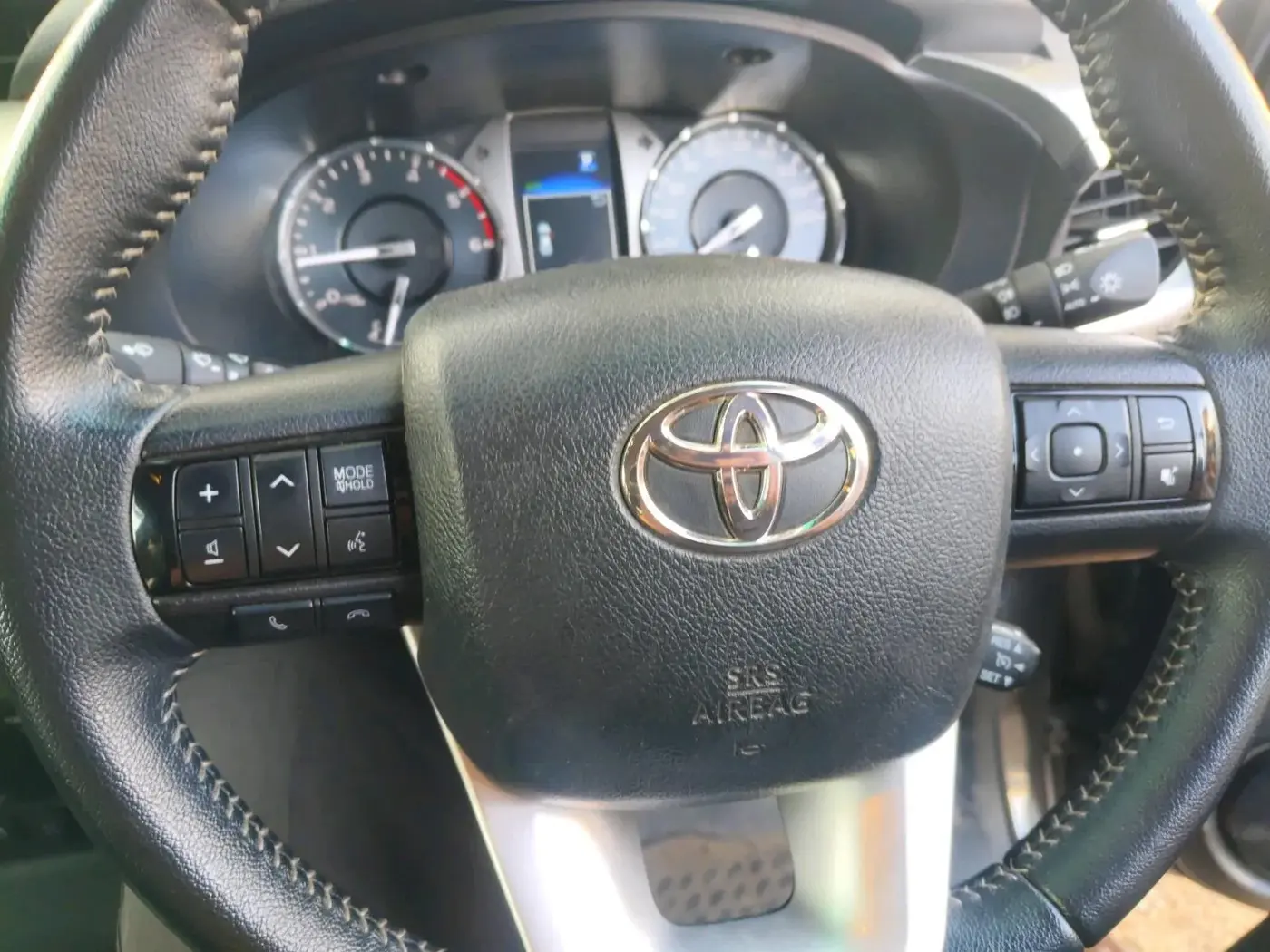 2023 Toyota HILUX HIGH 4X4 AT, Diesel, Automatic, 35,156 km, interior