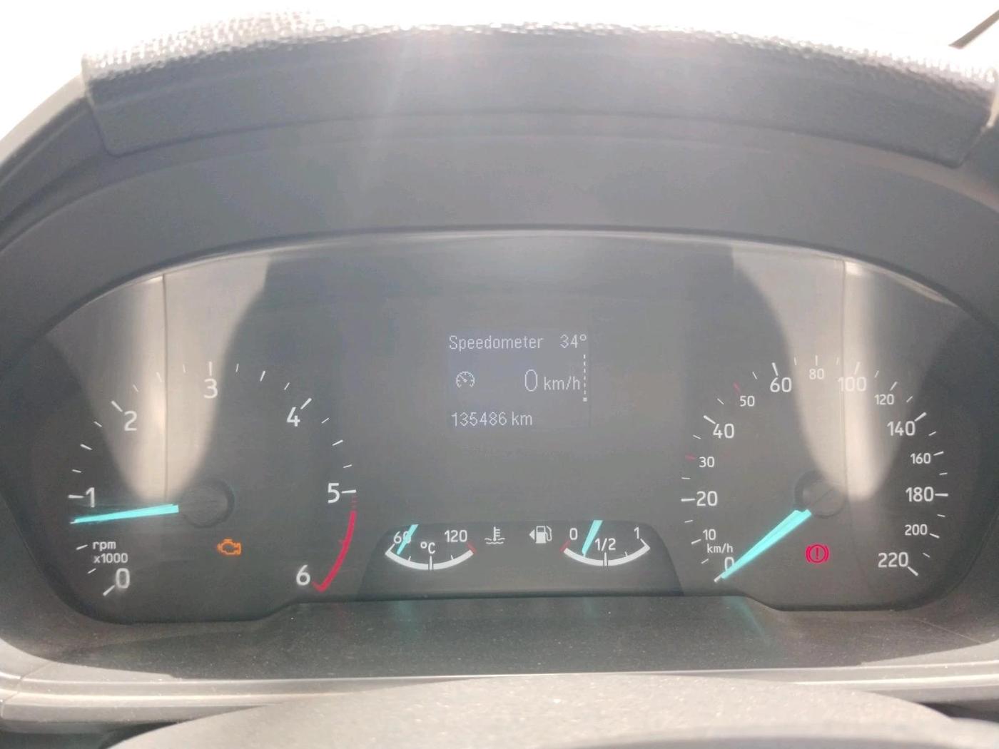 2018 Ford Ecosport TITANIUM 1.5L SIGNATURE EDITION (SUNROOF) DIESEL, Diesel, Manual, 1,35,486 km, interior