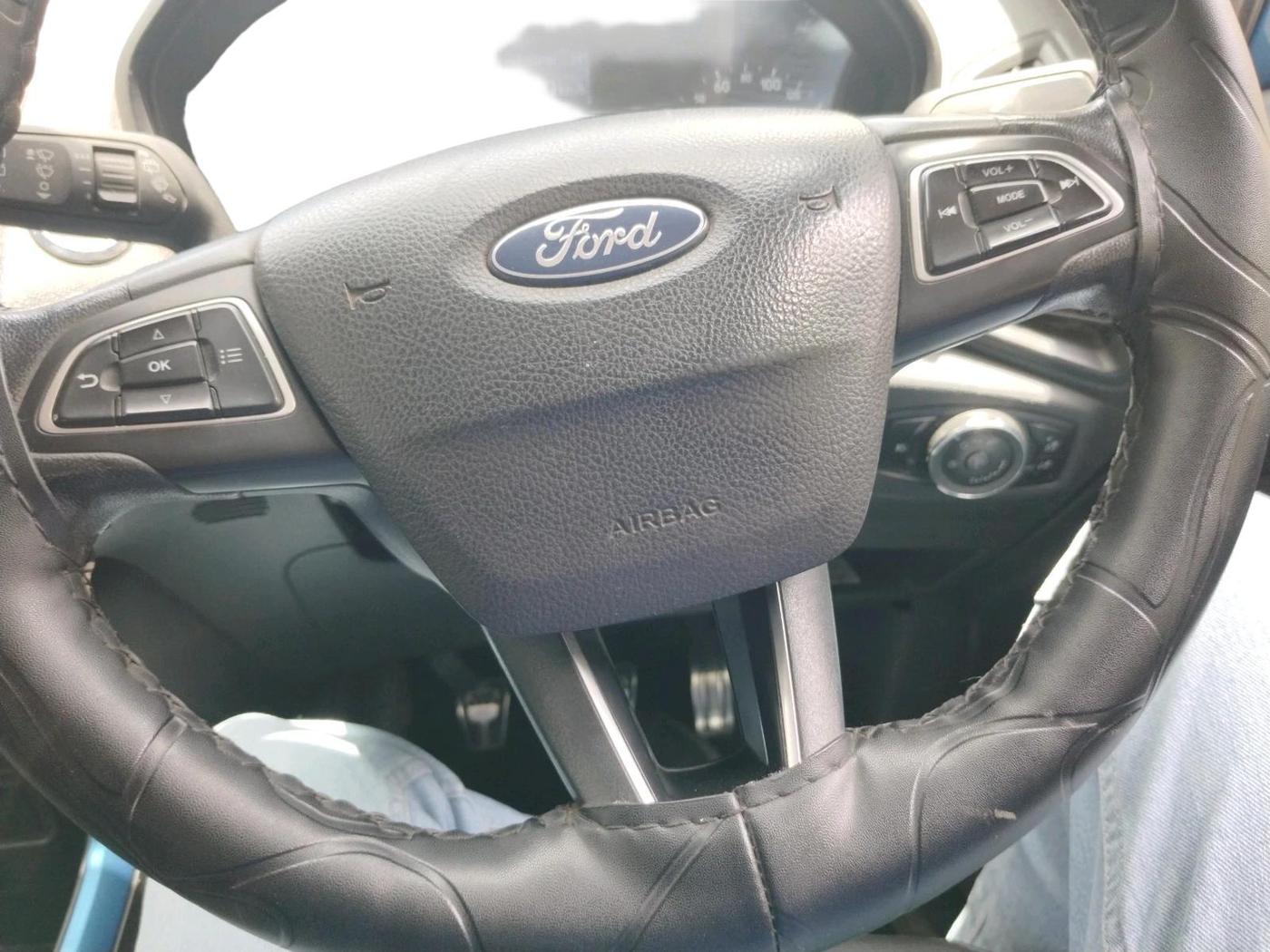 2018 Ford Ecosport TITANIUM 1.5L SIGNATURE EDITION (SUNROOF) DIESEL, Diesel, Manual, 1,35,486 km, interior