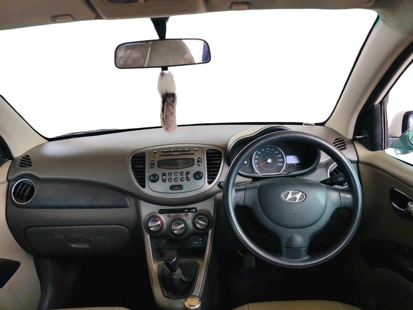 2016 Hyundai i10 SPORTZ 1.1, CNG, Manual, 93,557 km, interior