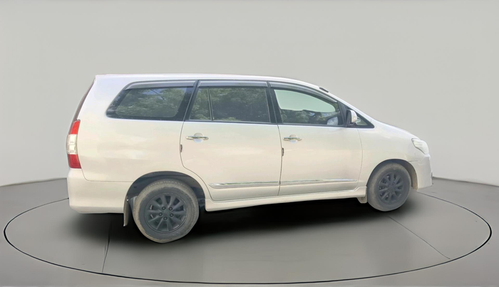 2014 Toyota Innova 2.5 VX 7 STR, Diesel, Manual, 2,30,500 km, exterior