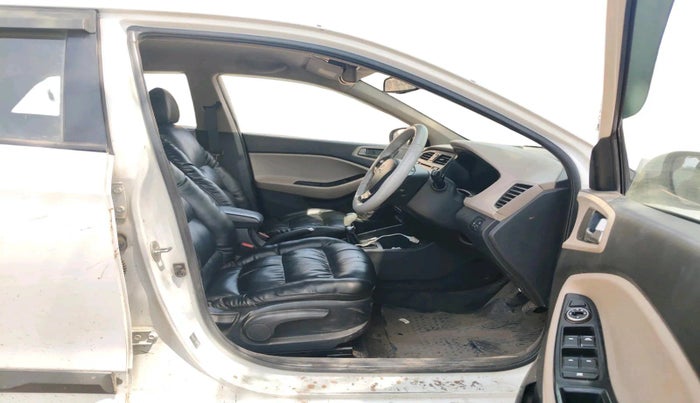 2014 Hyundai Elite i20 ASTA 1.2, CNG, Manual, 1,17,288 km, interior