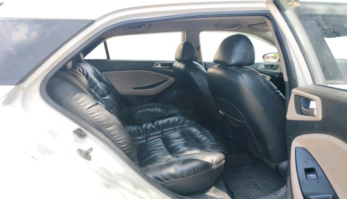 2014 Hyundai Elite i20 ASTA 1.2, CNG, Manual, 1,17,288 km, interior