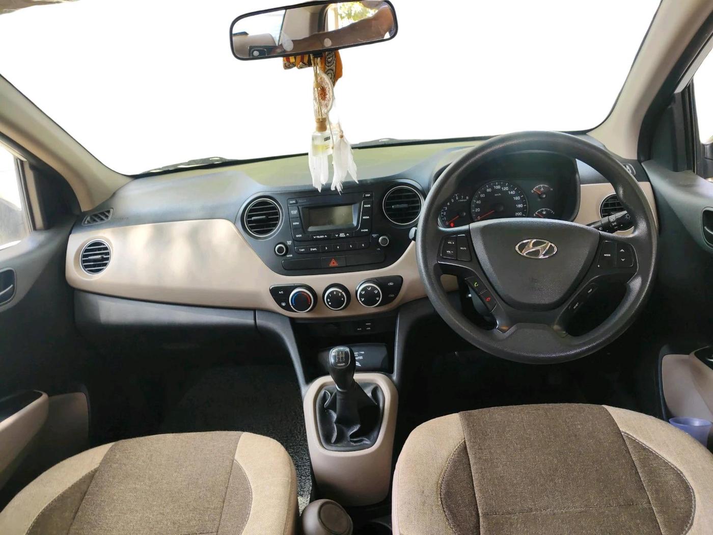 2019 Hyundai Xcent S 1.2, CNG, Manual, 64,078 km, interior