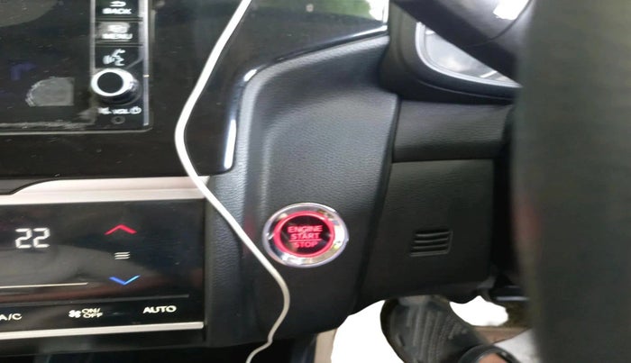 2018 Honda WR-V 1.5L I-DTEC VX MT, Diesel, Manual, 1,74,811 km, interior