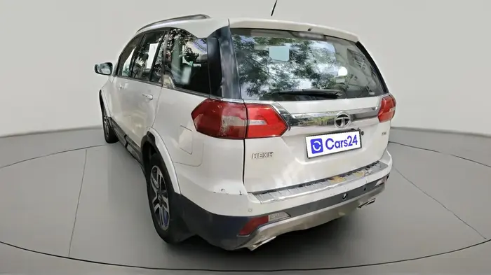 2017 Tata Hexa XTA 4X2 6 STR, Diesel, Automatic, 2,56,116 km, exterior