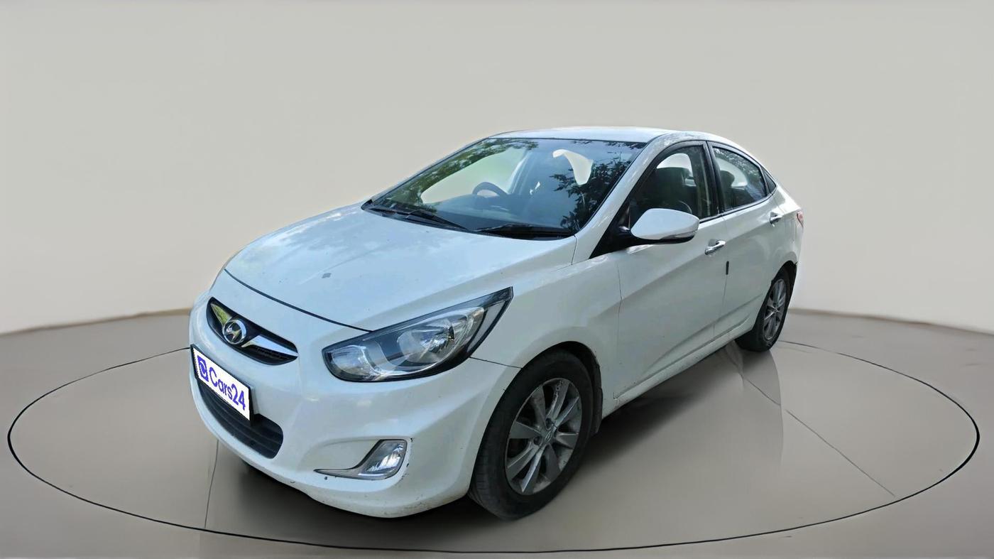 2013 Hyundai Verna FLUIDIC 1.6 CRDI SX OPT, Diesel, Manual, 1,92,880 km, exterior