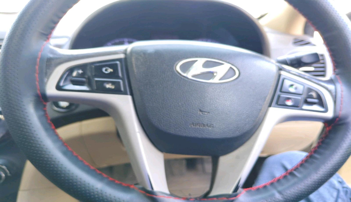 2013 Hyundai Verna FLUIDIC 1.6 CRDI SX OPT, Diesel, Manual, 1,92,880 km, interior