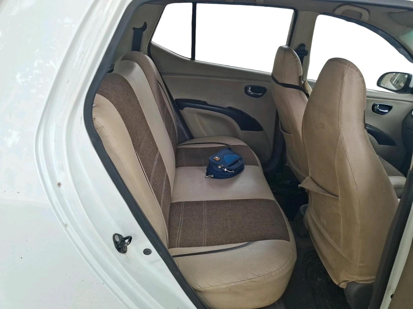 2012 Hyundai i10 MAGNA 1.1, CNG, Manual, 1,48,585 km, interior