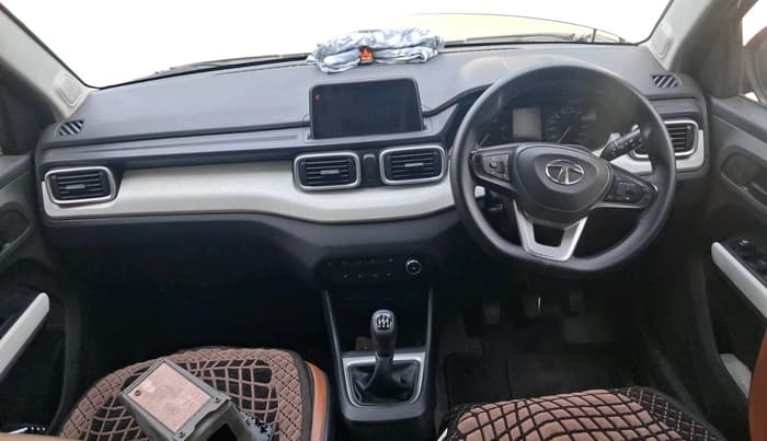 2022 Tata PUNCH ACCOMPLISHED MT, Petrol, Manual, 67,835 km, interior