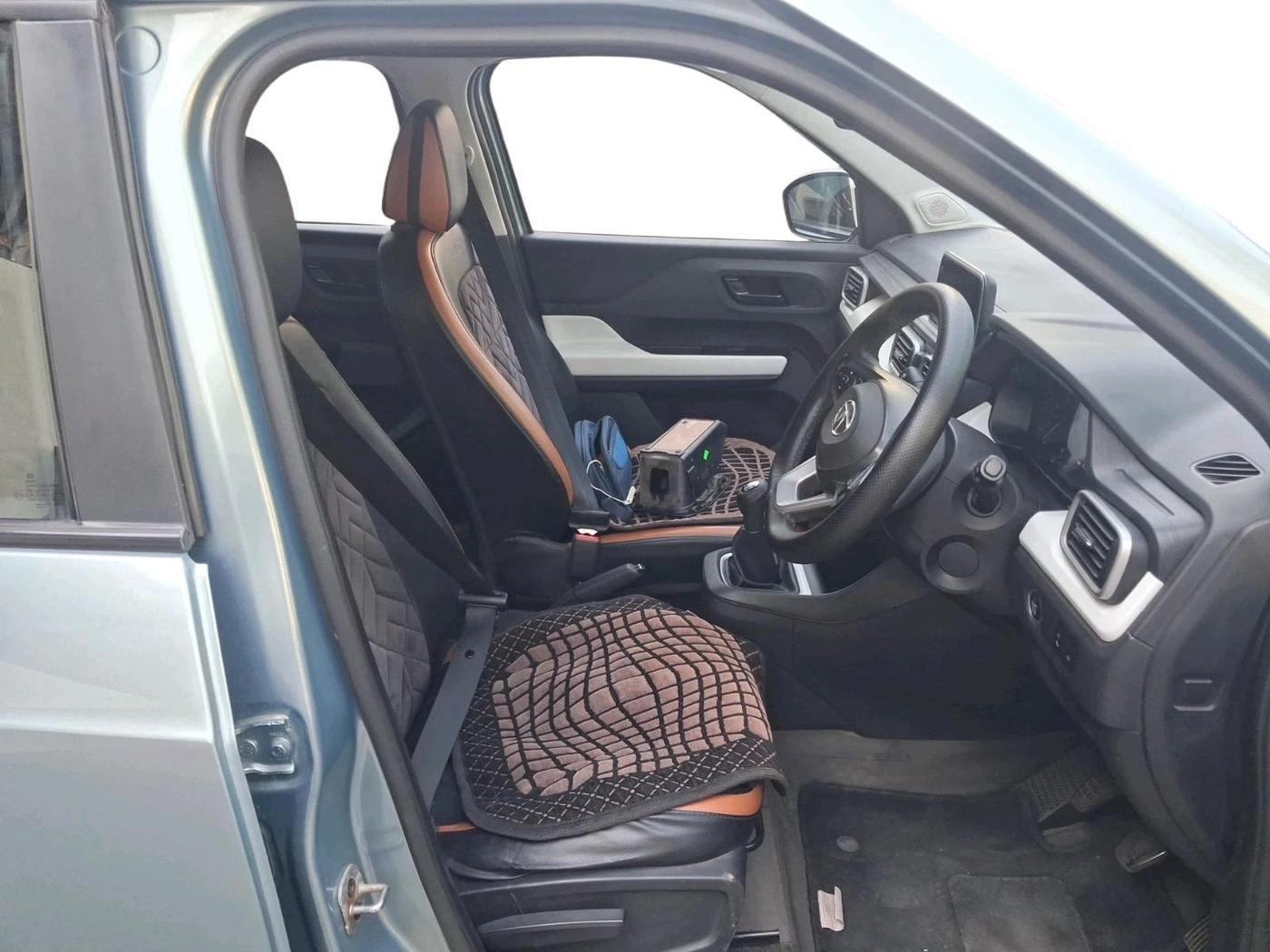2022 Tata PUNCH ACCOMPLISHED MT, Petrol, Manual, 67,835 km, interior