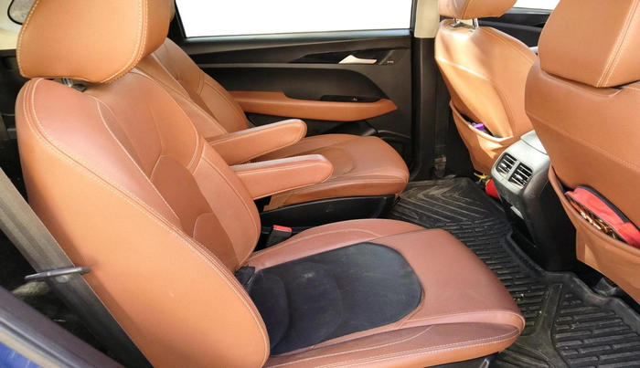 2020 MG HECTOR PLUS SHARP 2.0 DIESEL TURBO MT 6-STR, Diesel, Manual, 1,05,449 km, interior