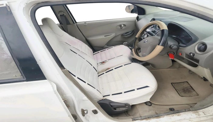 2015 Datsun Go T, CNG, Manual, 1,56,866 km, interior