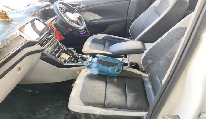 2023 Volkswagen TAIGUN TOPLINE 1.0 TSI AT, Petrol, Automatic, 44,742 km, interior