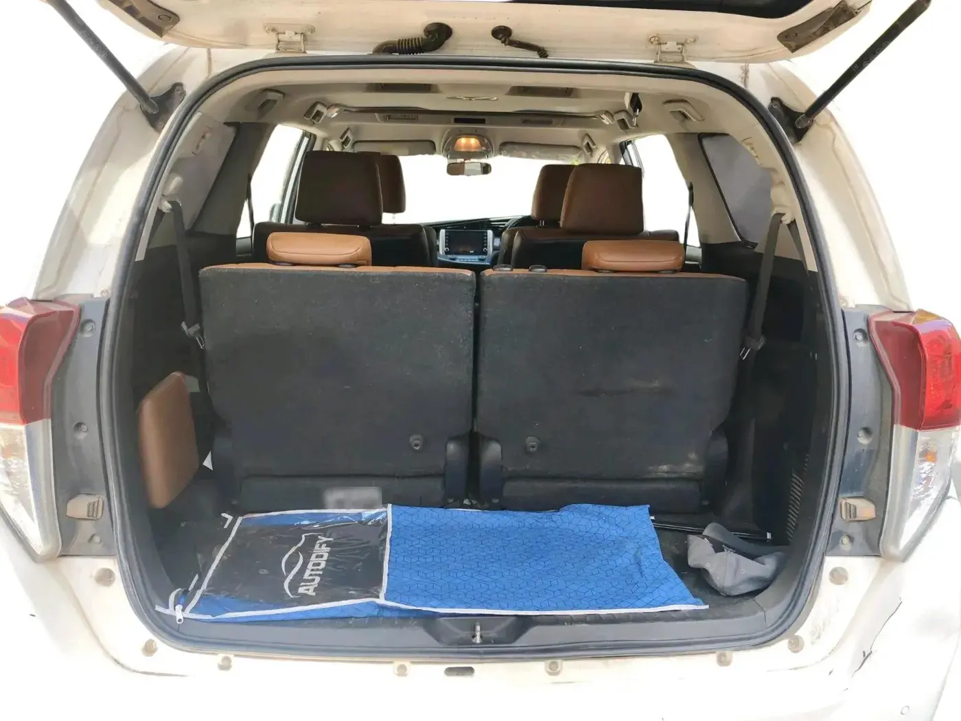 2022 Toyota Innova Crysta 2.7 ZX AT 7 STR, Petrol, Automatic, 51,564 km, exterior