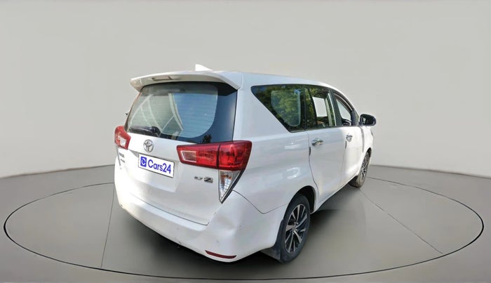 2022 Toyota Innova Crysta 2.7 ZX AT 7 STR, Petrol, Automatic, 51,564 km, exterior