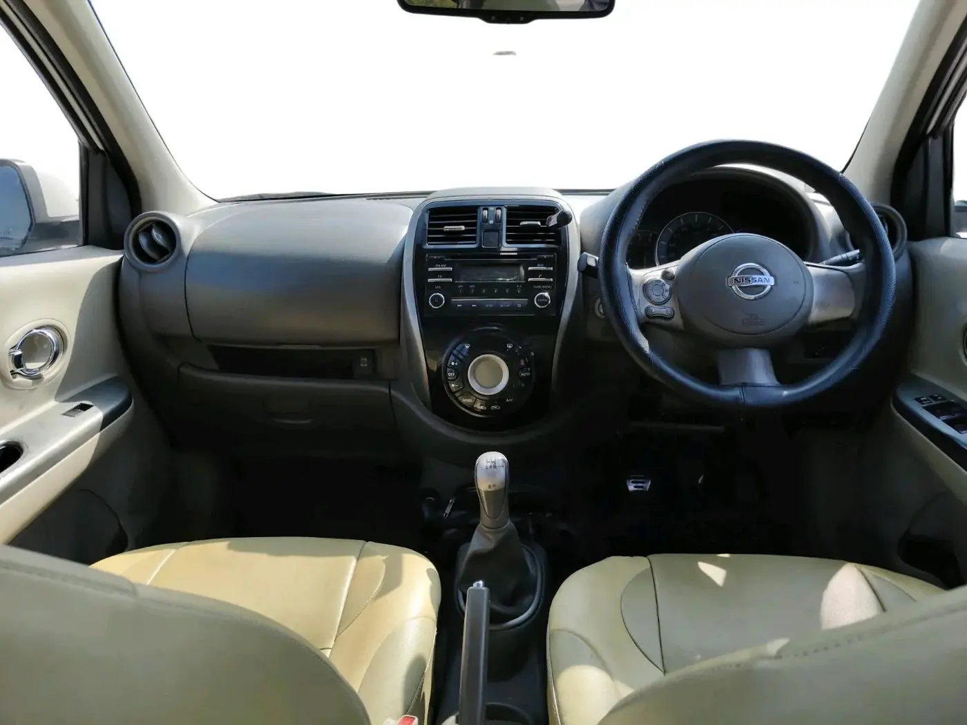 2015 Nissan Micra XV P DIESEL, Diesel, Manual, 96,114 km, interior