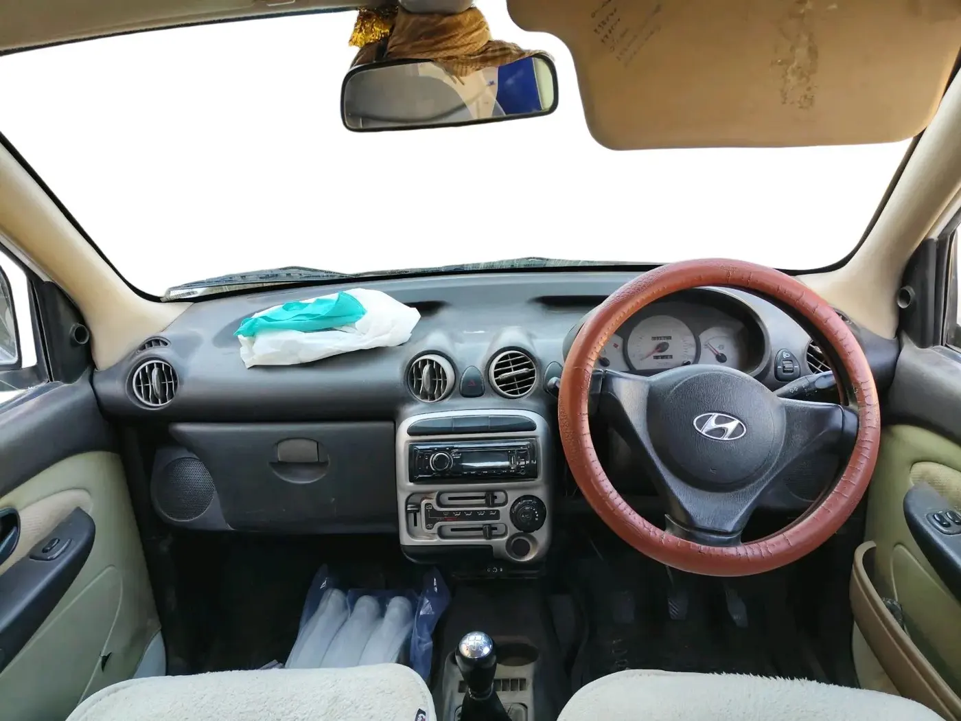 2013 Hyundai Santro Xing GLS, CNG, Manual, 2,03,960 km, interior